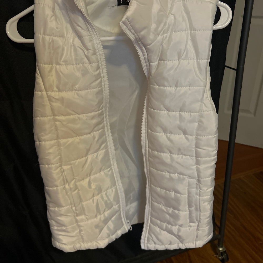 White vest